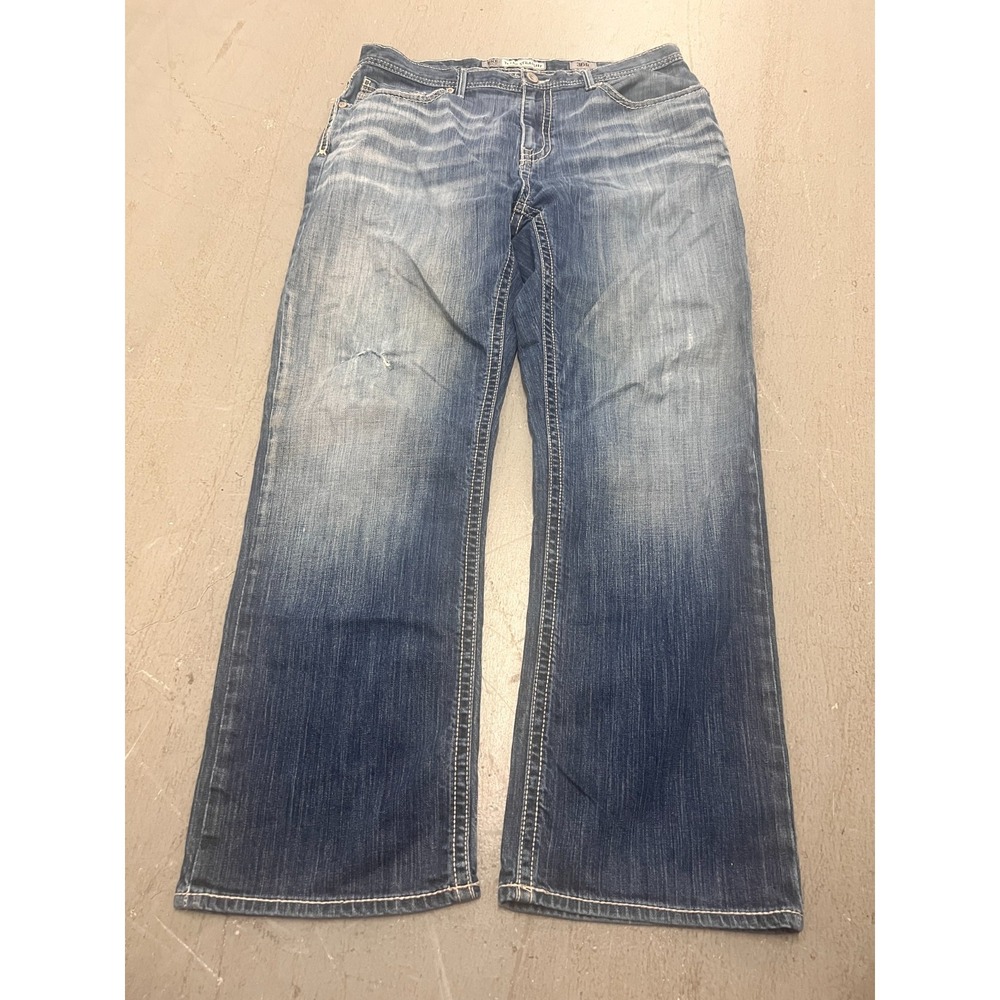 BKE Buckle Tyler Jeans Mens 36R Blue Denim Medium Wash Distressed Straight Leg‎